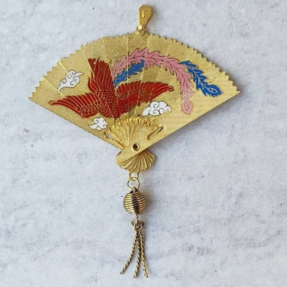 Vintage 70's Asian Chinese Articulated Gold Brass Fan Necklace Charm Pendant NOS